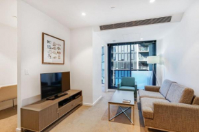 Your Own Oasis - Quiet one bedroom apt near Crown